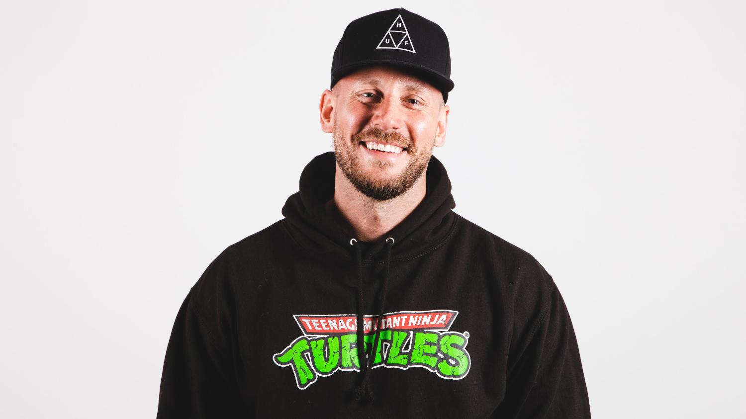 Niko Nousiainen toimii NRJ:n päivälähetyksen juontajana.