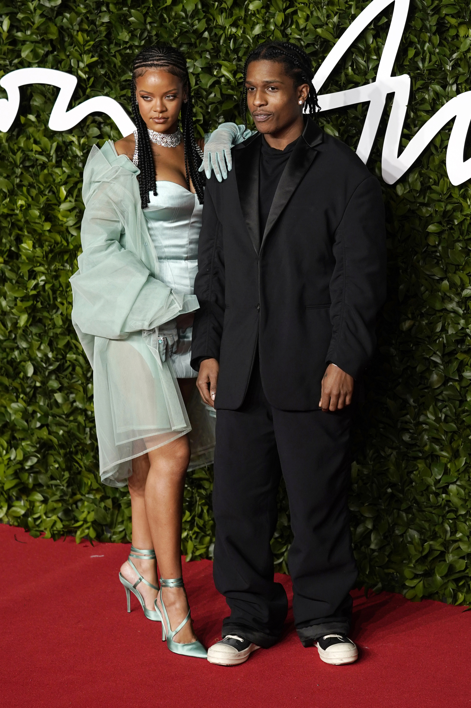 Kaksikko saapui viime vuoden lopussa yhdessä Lontoossa järjestettyyn muotigaalaan.