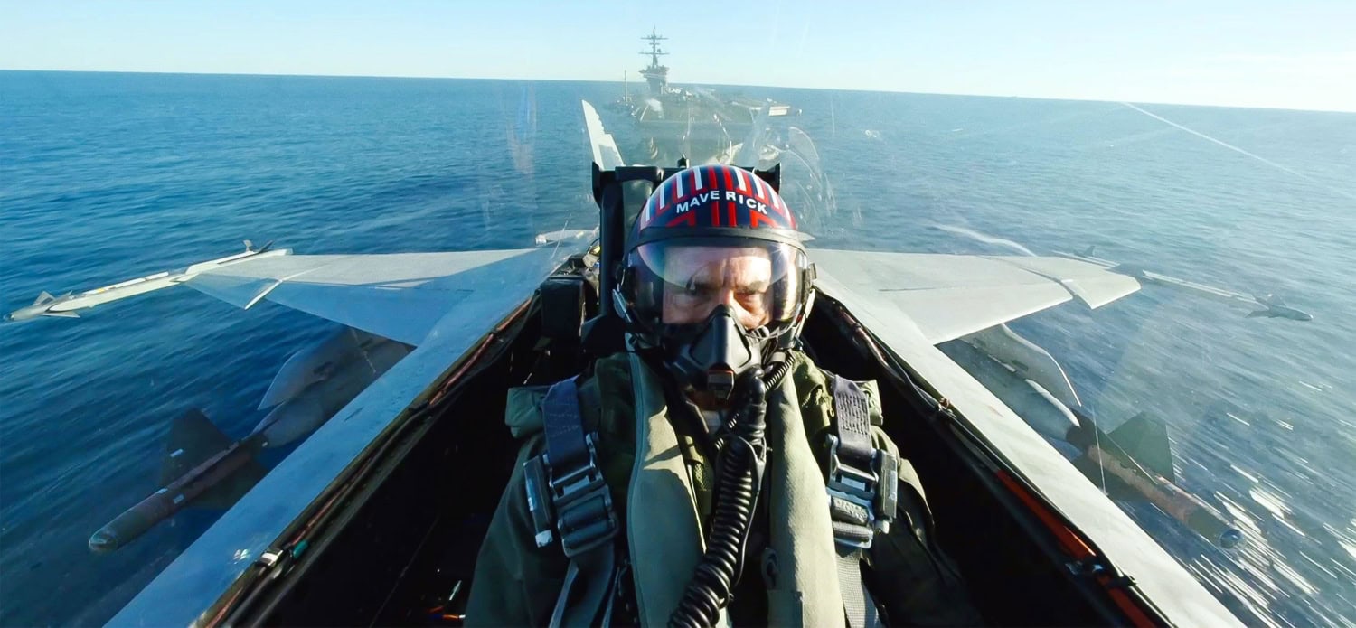 Tom Cruise on ylläpitänyt lentotaitojaan.