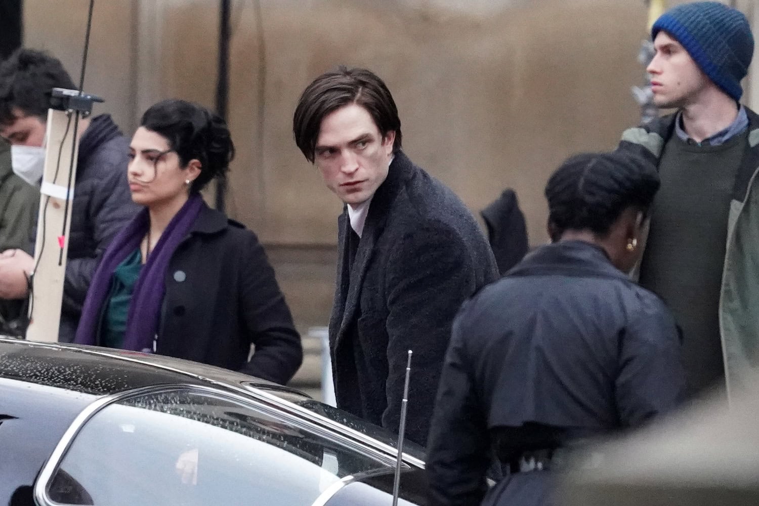 Robert Pattinson elokuvan kuvauksissa lokakuussa 2020.