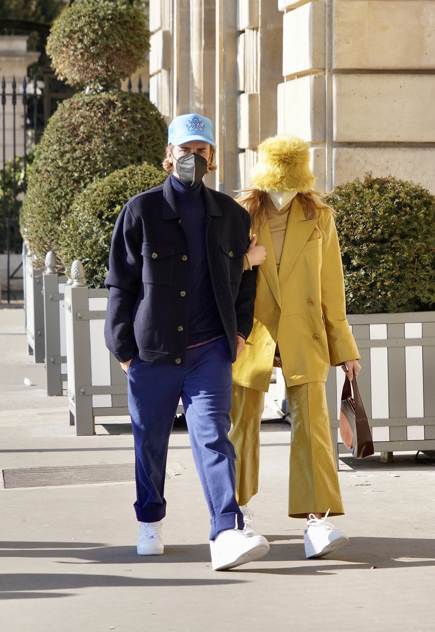 Synttärisankari Justin Bieber saapui viikonloppuna Pariisiin yhdessä vaimonsa Haileyn kanssa.