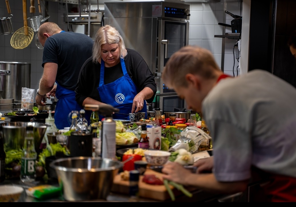 Ravintolakeittiön ahtaus yllätti.