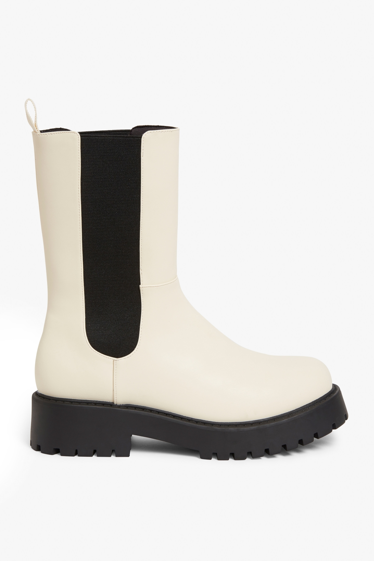 Mona-maiharit 40 e, Monki.