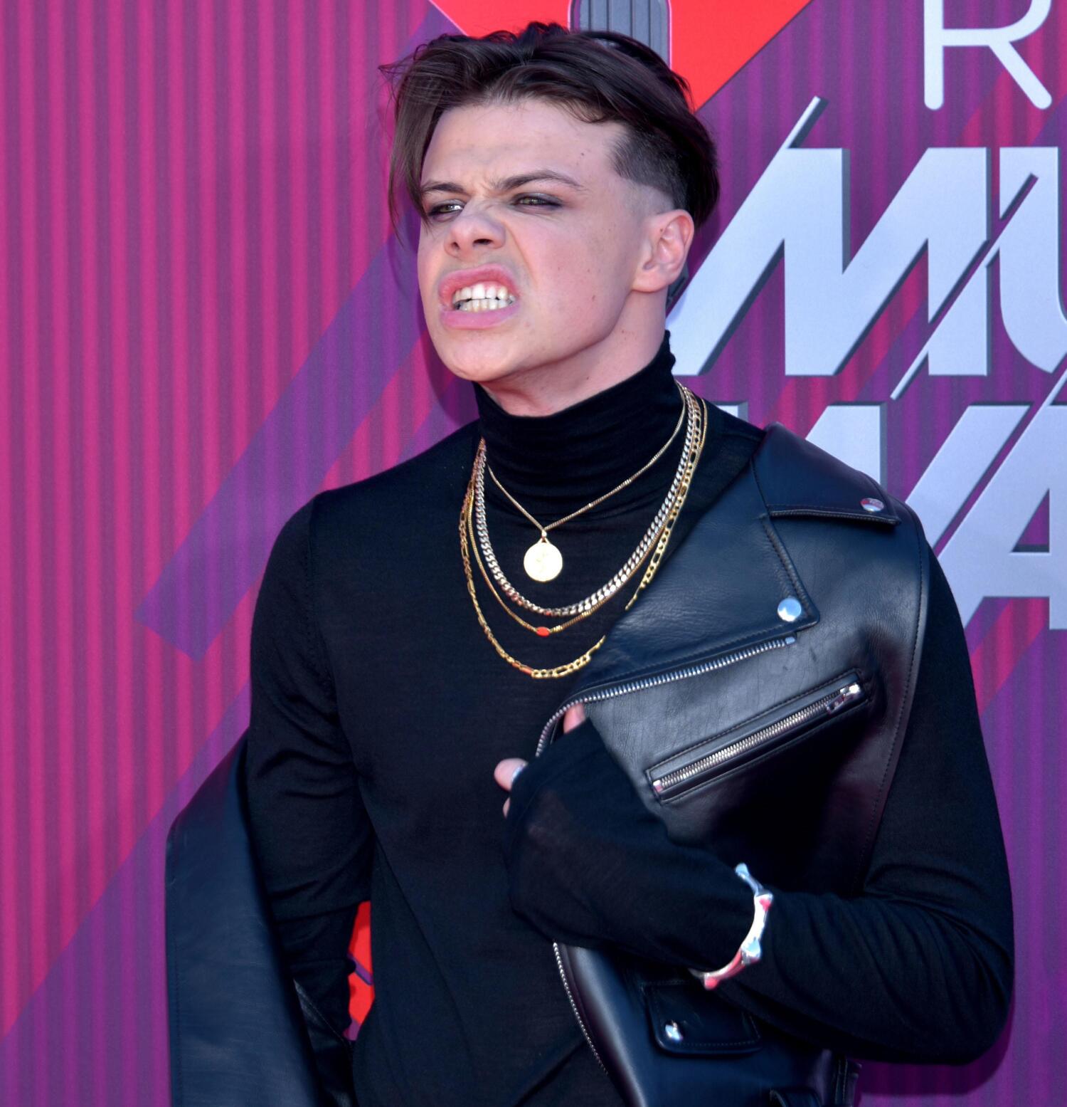 Youngblud vuonna 2019.