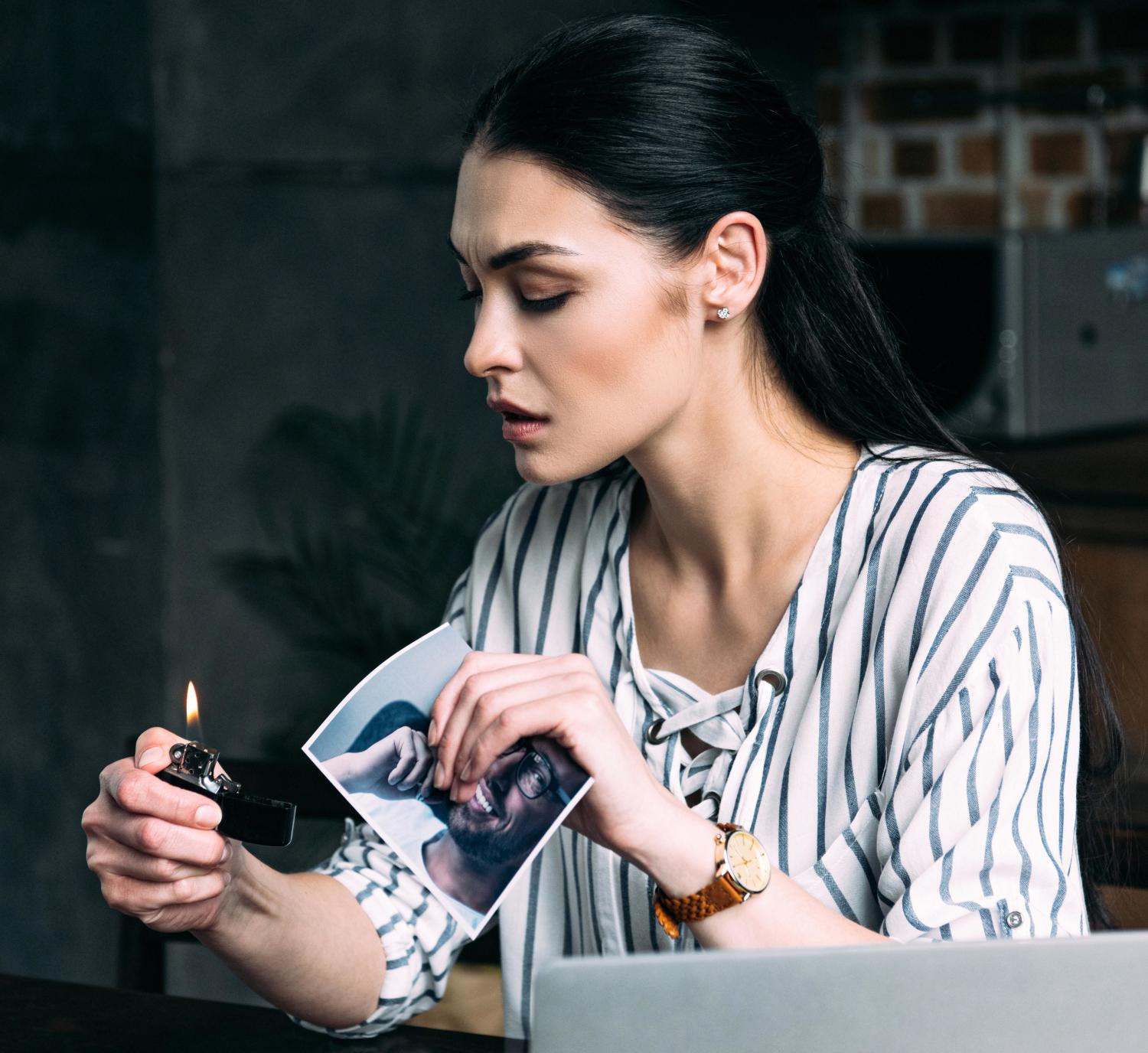 On hyvin yleistä, että tuntee vihaa ja katkeruutta eroprosessin aikana.