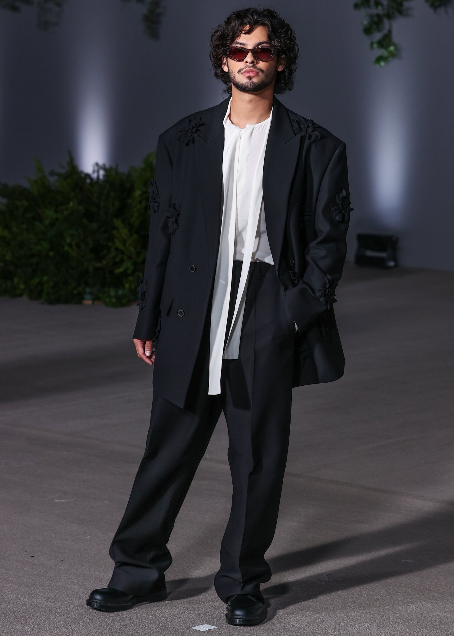 Xolo Maridueña Valentinon asussa.