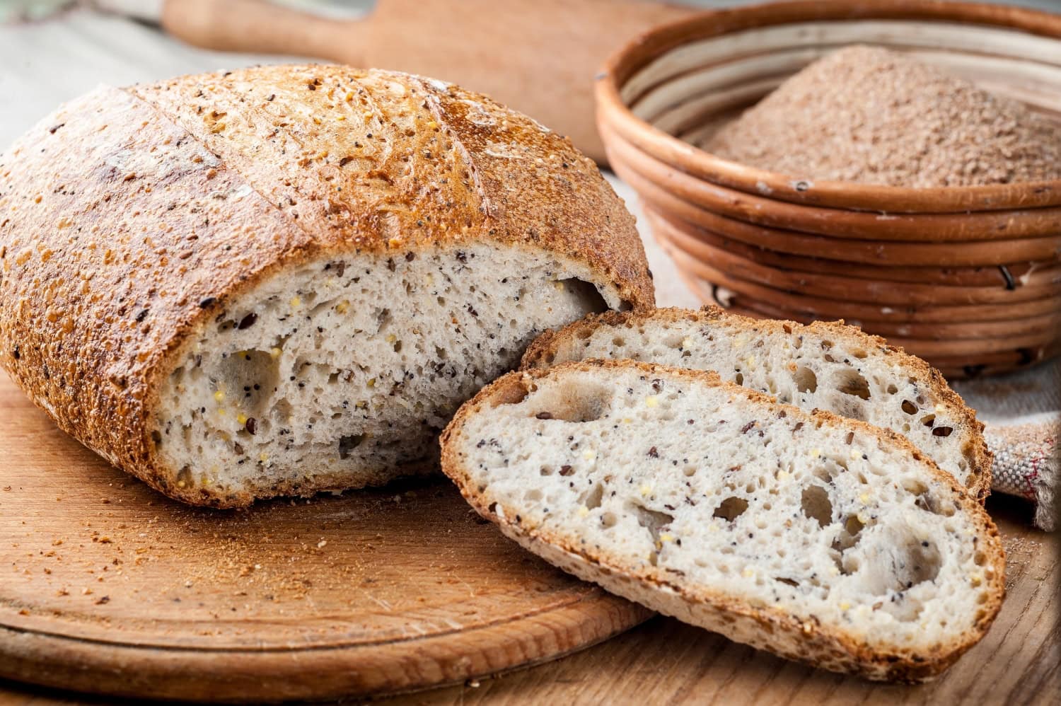 Leipä voi olla pahemmin homeessa, mitä silmämääräisesti näkee.