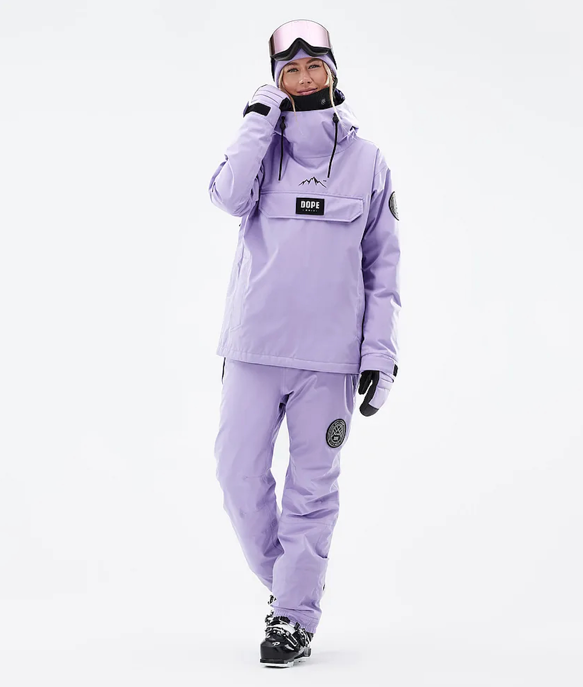 Dope takki 179,90 €. Housut 159,90 €.