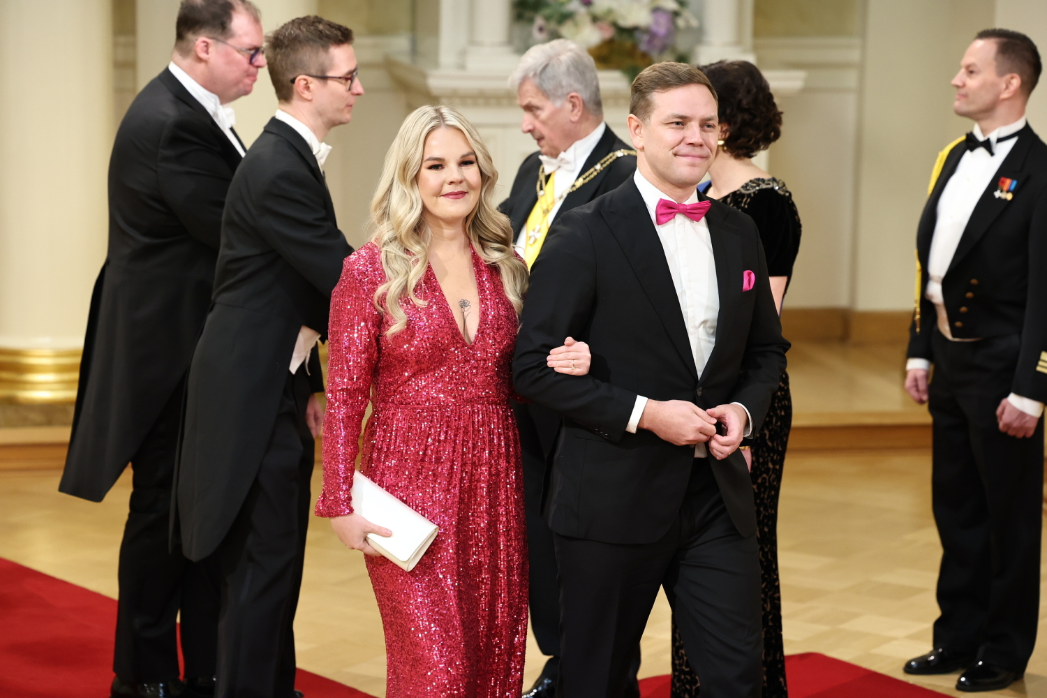 Alviina Alametsän mekolla oli myös tärkeä sanoma.