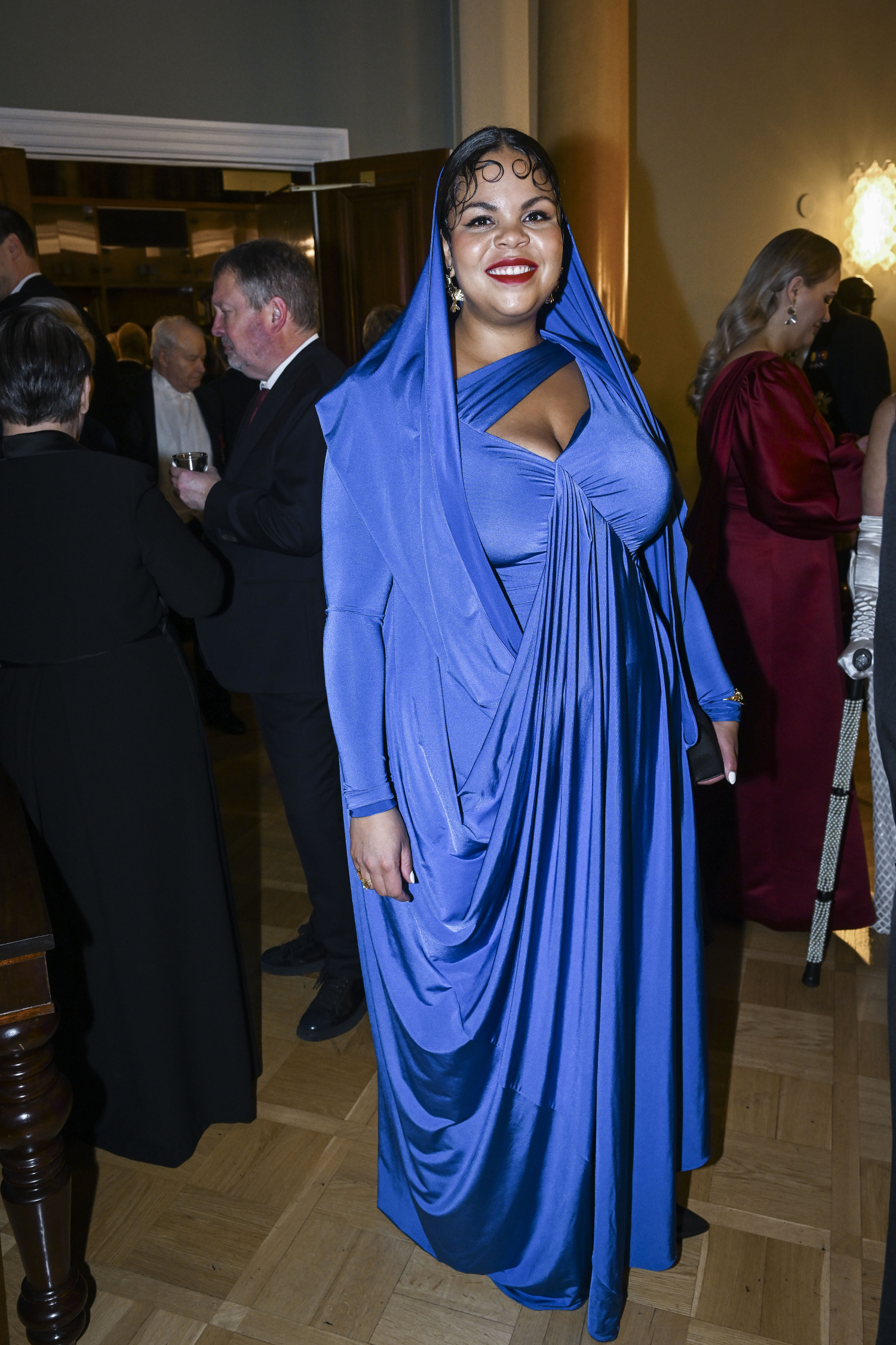 Fatim Diarra sai mekon ystävältään, ja pienin muokkauksin se soveltui jopa Linnan juhliin.