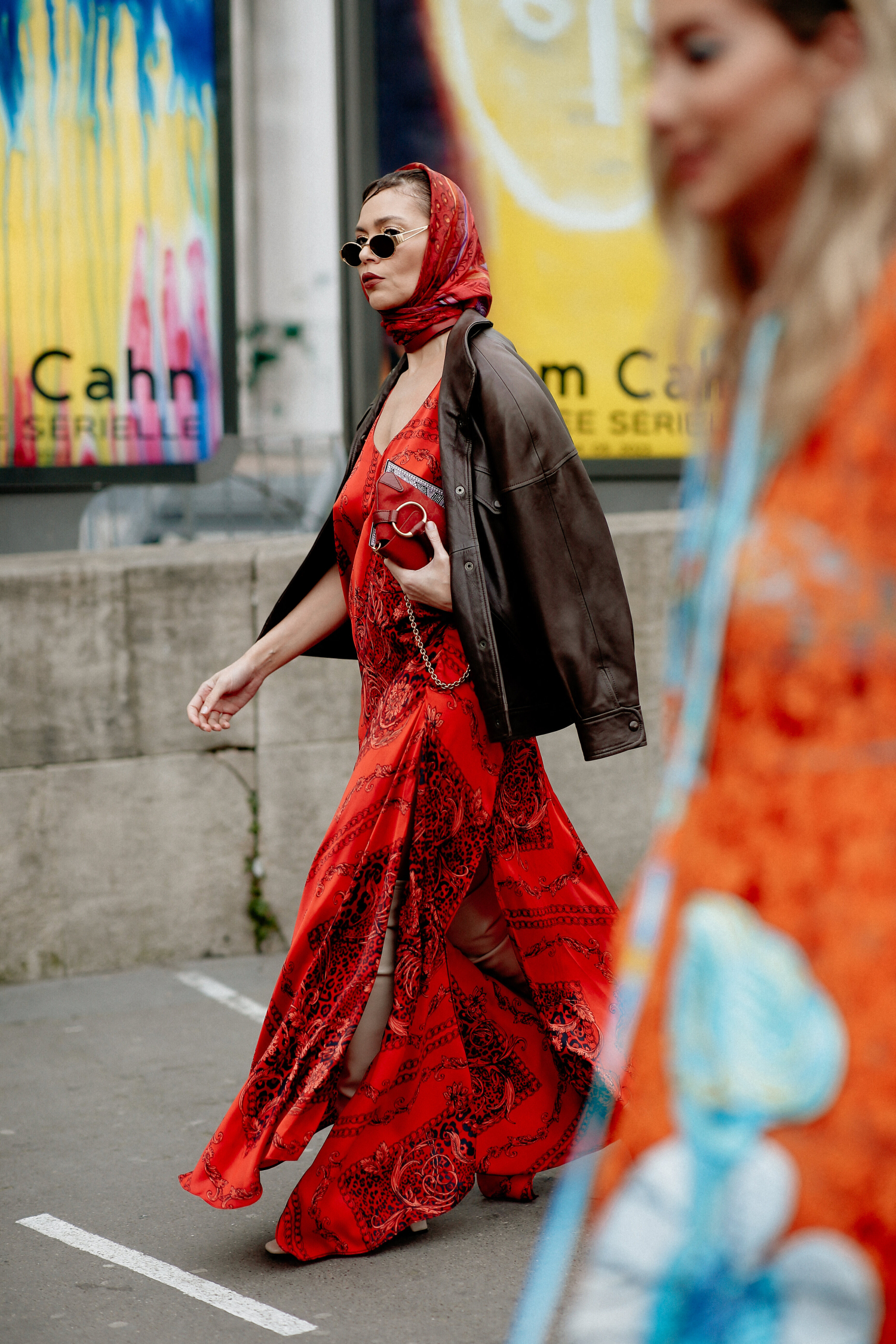 Katumuotia Pariisin muotiviikoilta alkuvuodesta.