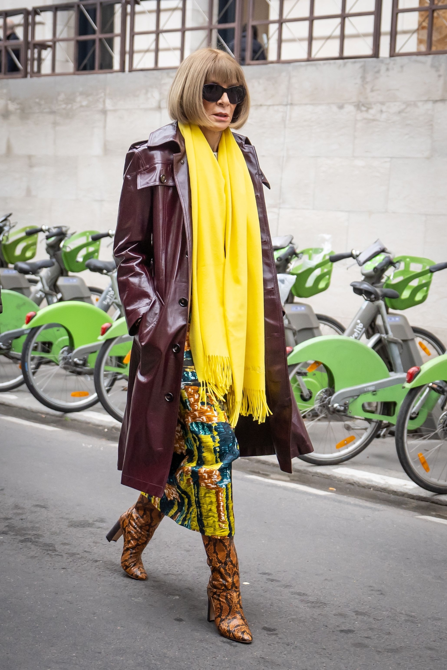 Vogue-lehden päätoimittaja Anna Wintour vuonna 2023.