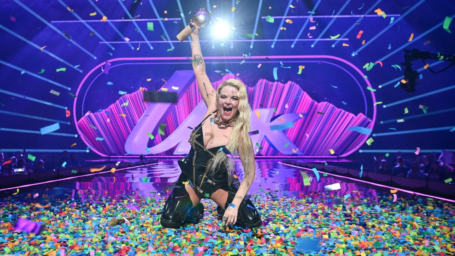 Erika Vikman voitti tämän vuoden UMK:n.