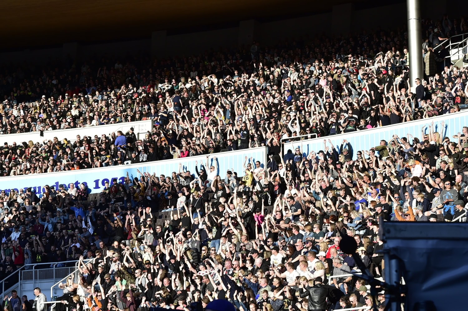 Metallica täytti Helsingin Olympiastadionin kesäkuussa 2024.