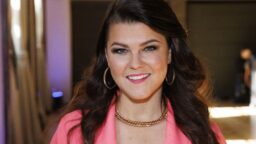 Saara Aalto keskeytti keikan – syynä karva