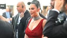 ”Jälleen uusi syy vihata häntä” – Kim Kardashianin laukku sai kansan raivostumaan