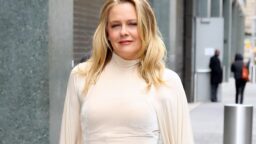 Uusi jouluelokuva jo nyt Netflixin katsotuimpien listalla – pääosassa Alicia Silverstone