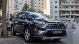 Ajatko Toyotalla tai Lexuksella? Nämä automallit kutsutaan takaisin havaitun vian vuoksi