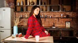 Tällainen on suomalaisten suosikkiyöasu – osa käyttää myös päivisin