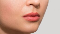 Testasimme viisi huulisävytettä ja löysimme suosikkimme – kahdelle täydet pisteet