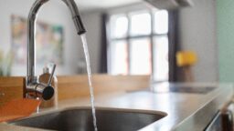 IS: Teetkö sinäkin tämän veteen liittyvän hygieniamokan keittiössä?