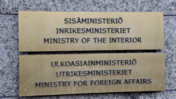 Maahanmuuttoon tulossa vuoden alusta rajuja tiukennuksia