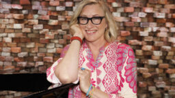 ”Jutilahan näyttää aika kuumalta” – Katja Ståhl kertoo puuttuneensa uuden kumppaninsa ruokavalioon