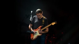 Laulaja Chris Rea on kuollut