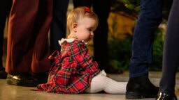 Suloinen prinsessa Ines valmistautuu ensimmäiseen jouluunsa – tunneskaala käy laidasta laitaan