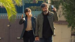 Netflixin uutta jännityssarjaa ahmitaan nyt aamuun asti putkeen – Harvinaisen hyvät arvostelut