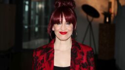 Maija Vilkkumaa muutti ulkonäköään – äitikään ei tunnista tytärtään!