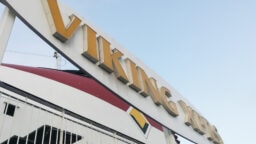 Lisää tietoa Viking Linella kuolleen miehen erikoisista liikkeistä