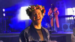 Olavi Uusivirran naurukohtaus katkaisi Muumit-lukumaratonin – tytär otti tilanteen haltuun