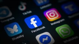 Saitko ystävältäsi tällaisen Facebook-viestin? Kyseessä on huijaus