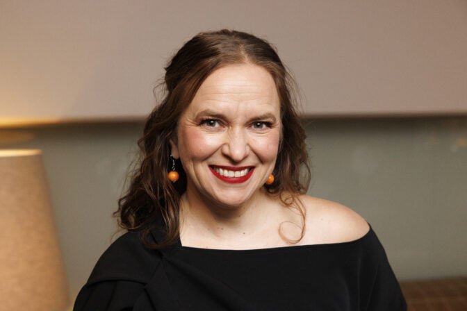 ”Tyypit, joita oon katsonut ylöspäin, naureskelee mulle” – Satu Rämö pettyi Kaarina Hazardin ja Leea Klemolan tylytyskommentteihin