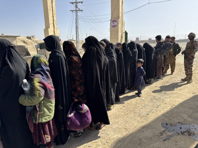 Uudet Taliban-lait saivat ihmisoikeusjärjestöt kauhun valtaan – perheväkivalta sallittu, tanssiminen kielletty