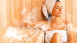 Yli puolet pois sähkölaskusta – näin paljon säästät, jos välttelet huomista hintapiikkiä