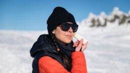 Näin nopeasti iho palaa talvella – D-vitamiinia auringosta ei kuitenkaan saa