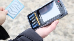 AL: Lipuntarkastajat tyrmistyivät – uusi ohje sallii pummilla matkustavan poistuvan maksamatta