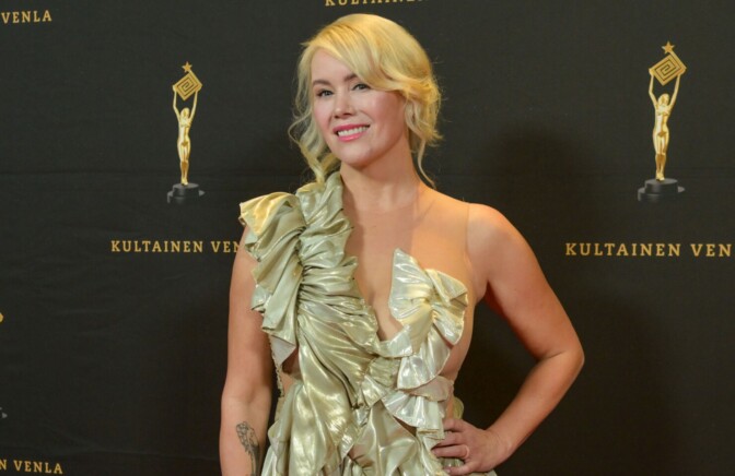 Anne Kukkohovin erikoinen ilmoitus – ”Mitähän tosi-tv:tä nyt kuvataan?”