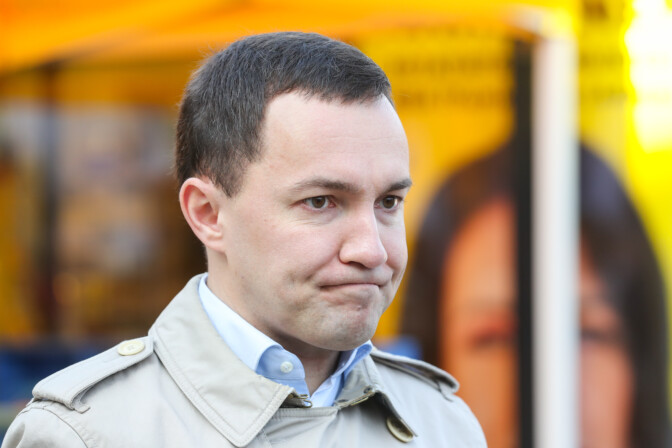 Wille Rydman kritisoi värikkäin sanankääntein tavoitetta 45 000 maahanmuuttajasta