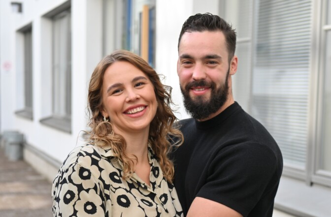 ”Ootsä tosissas” – Joni Rintala kauhisteli Eveliinan positiivista raskaustestiä