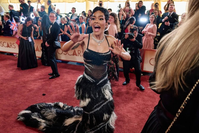 ”Olet mies ja käyt käsiksi naiseen” – Oscar-gaalan kulisseista leviää video: näyttelijä syyttää työntekijää väkivallasta