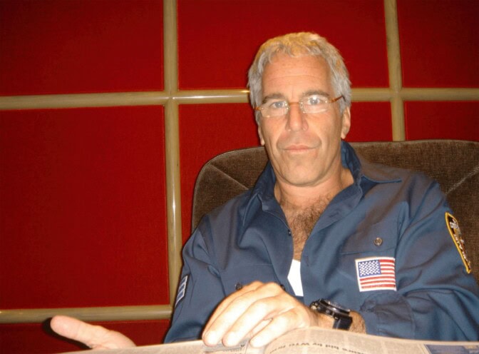 Viimeisenä Epsteinin elossa nähnyt vartija teki suuria käteistalletuksia juuri ennen tämän kuolemaa