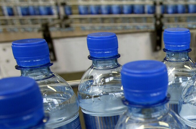 Virvoitusjuomaveroon tänään korotus – näin paljon vesi ja sokerittomat juomat kallistuivat