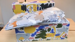 Nyt pääset päättämään äitiyspakkauksen ulkonäöstä – äänestä suosikkikuosisi