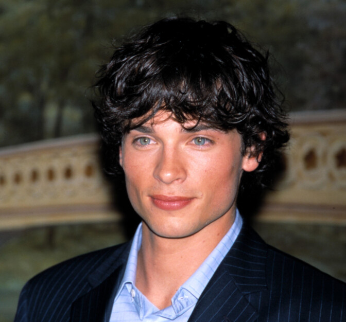 Takavuosien hittisarja Smallvillen päätähti näyttäytyi punaisella matolla – tunnistaisitko?