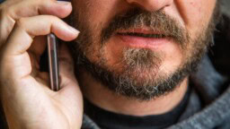 Suomalaisille soitellaan nyt ulkomailta – jos sait yhteydenoton, toimi näin