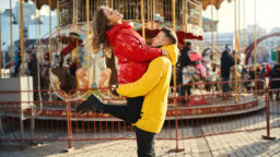 Pari otti Lemmentunnelin turhan kirjaimellisesti – henkilökunnan jäsen itki ja vapisi lattialla, yhtyjille syytteet