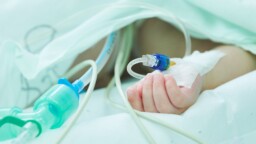 Mediat: Lapsi joutui lukuisia kertoja päiväkodista ambulanssilla teho-osastolle